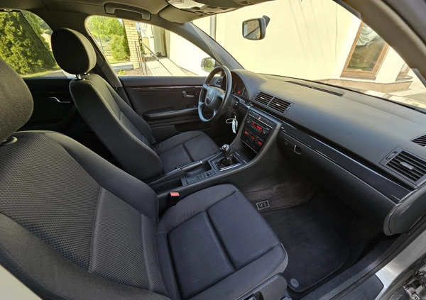 Audi A4 cena 12900 przebieg: 255000, rok produkcji 2003 z Puławy małe 352